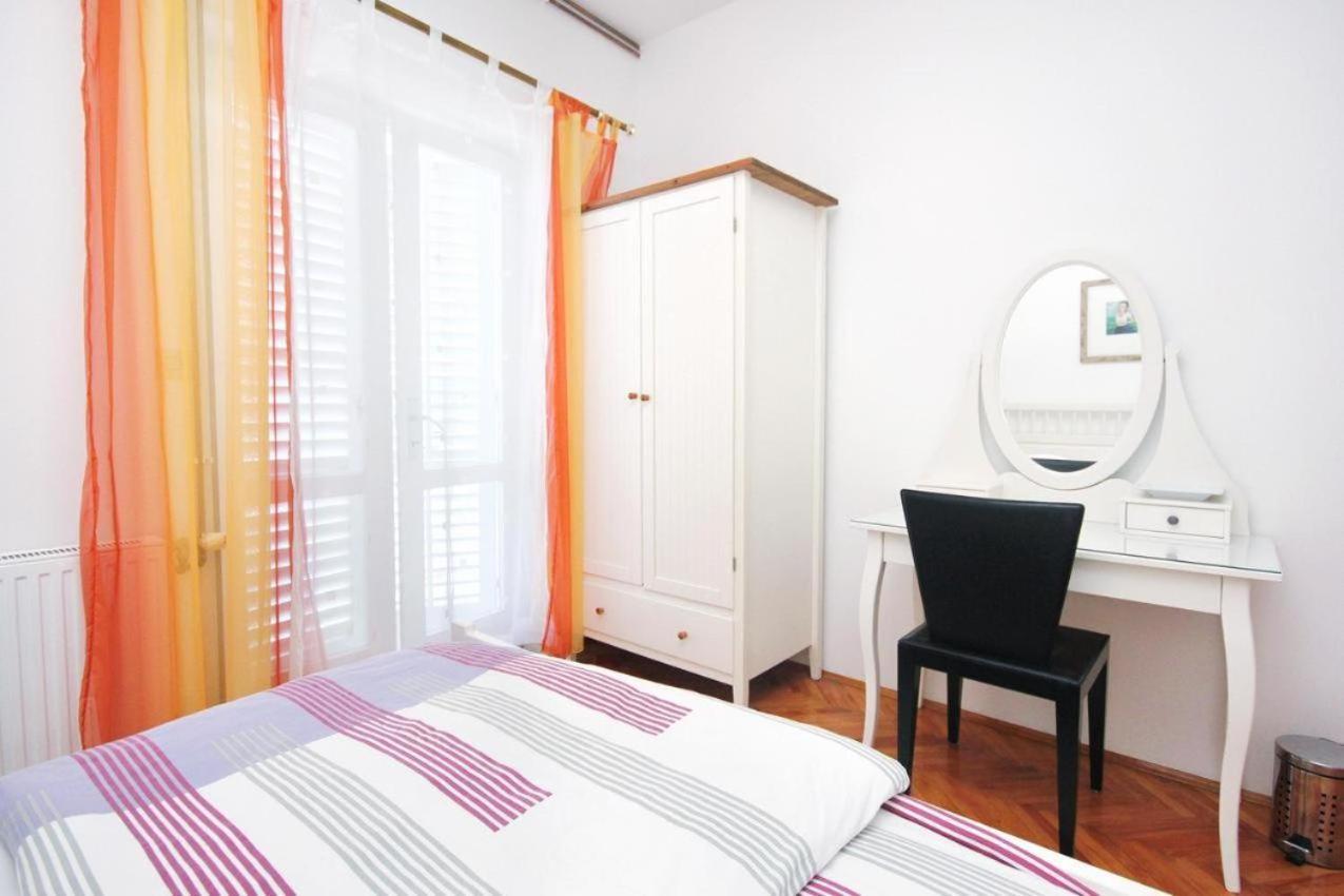 Guesthouse Gradina Loviste Ngoại thất bức ảnh